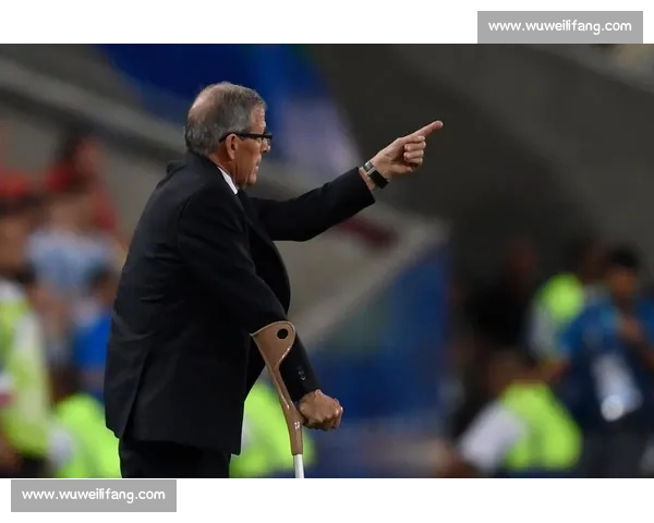 第三回合暴击终结!布莱切克 TKO 塔瓦雷斯锁定胜局